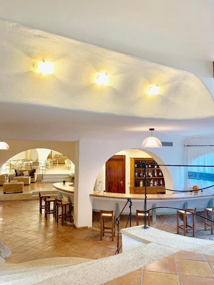 Green Park Hotel Capriccioli  外观 照片